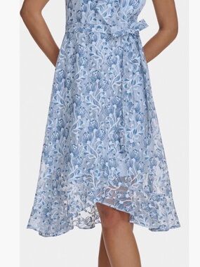 Kenzie Two Tone Lace Dress
(B4)